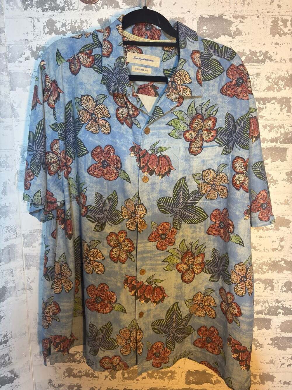 XXL Tommy Bahama 100% Silk Original Fit Blue Floral Short Sleeve Hawaiian Shirt